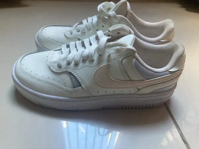 Tênis Nike Gamma Force Feminino