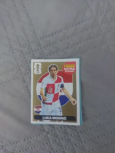 Figurinha extra sticker Luka Modri? dourada