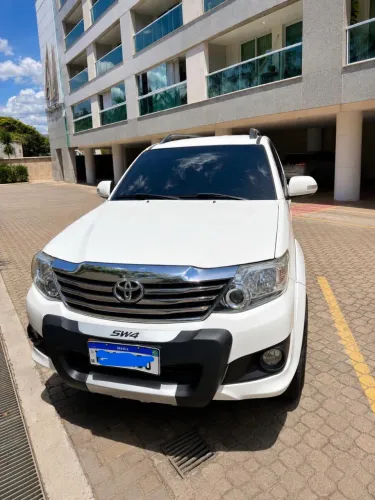 Toyota Hilux SW4 SR 4X2 2.7/ 2.7 Flex 16V Aut. 2015