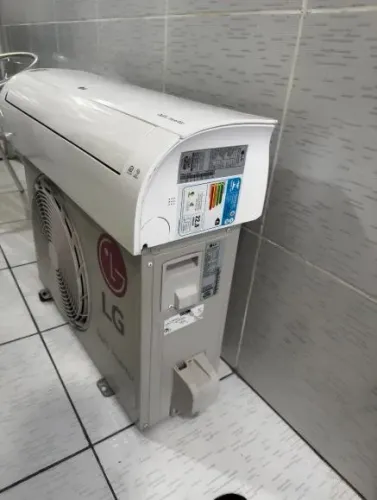Ar-condicionado LG DUAL Inverter 12000 BTUs (com instalação inclusa)