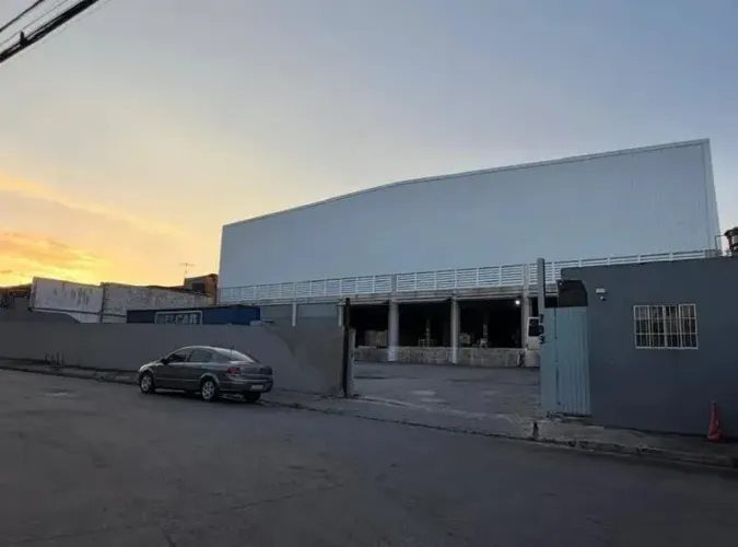 Galpão na Rua São Miguel dos Campos, 793 2000 m²