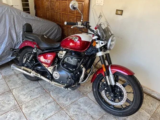 Royal Enfield Super Meteor 650 Celestial 2025