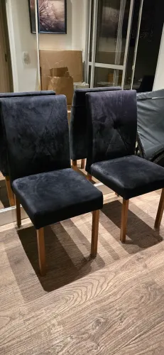 Duas cadeiras lindas para mesa jantar Silvia design