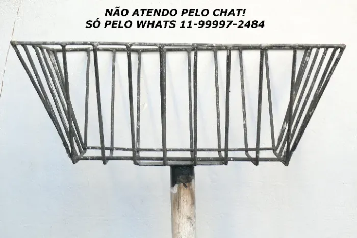 Lixeira de rua calçada LEIA o anúncio