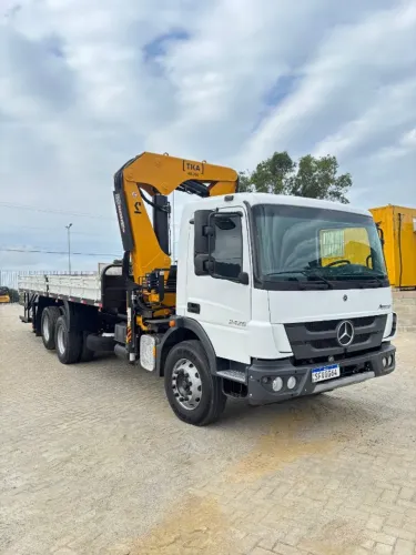 CAMINHÃO MUNCK MERCEDES-BENZ ATEGO 2426 6X2