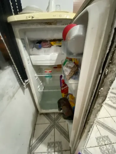 Geladeira usada funcionando