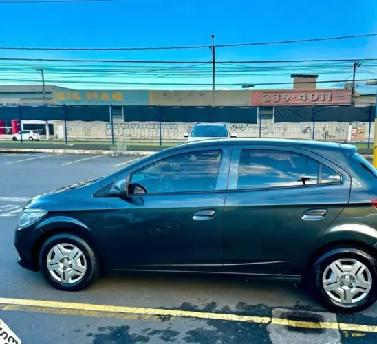 Chevrolet Onix JOY Hatch 1.0 8V Flex Mec. 4P 2018