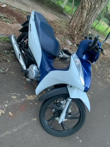 VENDE-SE BIZ 125 2024