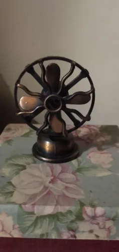 Ventilador apontador em metal colecionavel
