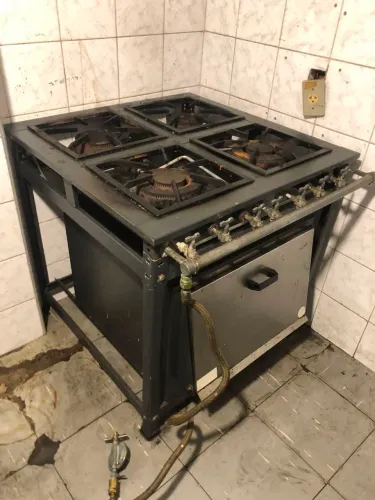 Fogão Industrial 4 Bocas ... com Forno
