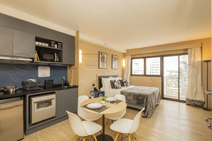 Studio mobiliado em Alphaville | Flat com lazer e vaga próximo ao Centro Comercial