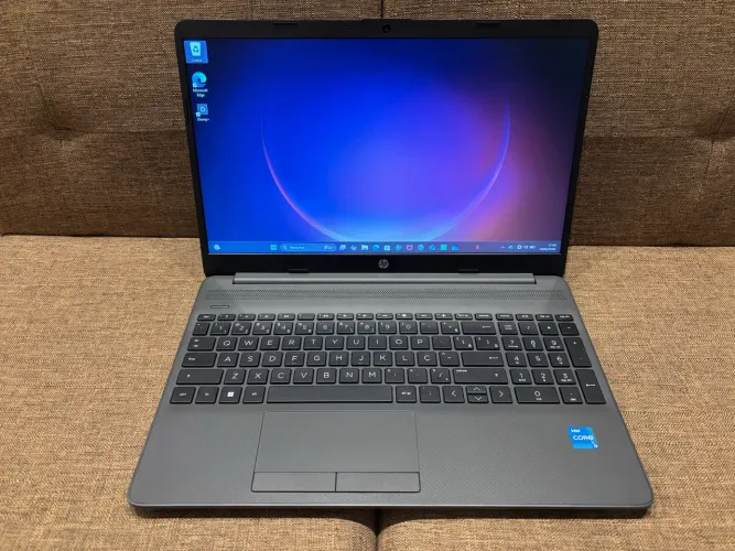 Notebook HP core i3 13ª geração novíssimo 