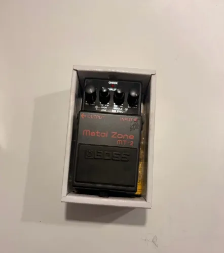 Pedal boss metal zone mt2