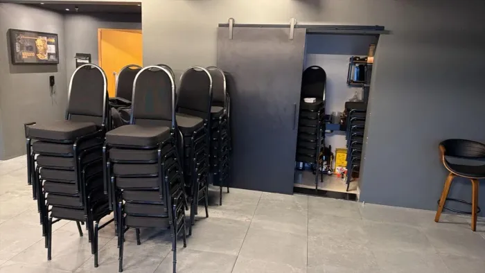 Lote com 60 Cadeiras - R$150 cada | Vendo juntas ou separadas