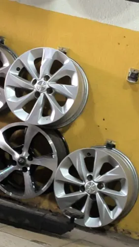 aro 15 onix 4x100<br><br>1.750$