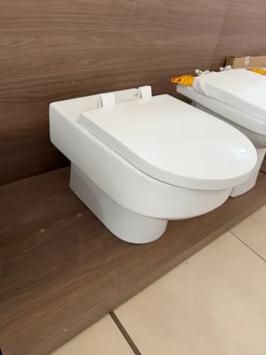 Vaso Deca Carrara branco