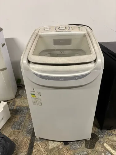 Máquina de lavar eletrolux