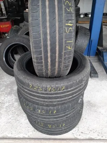 Pneu 225 45 17 Pirelli P7 Cinturato Volkswagen Jetta meia vida