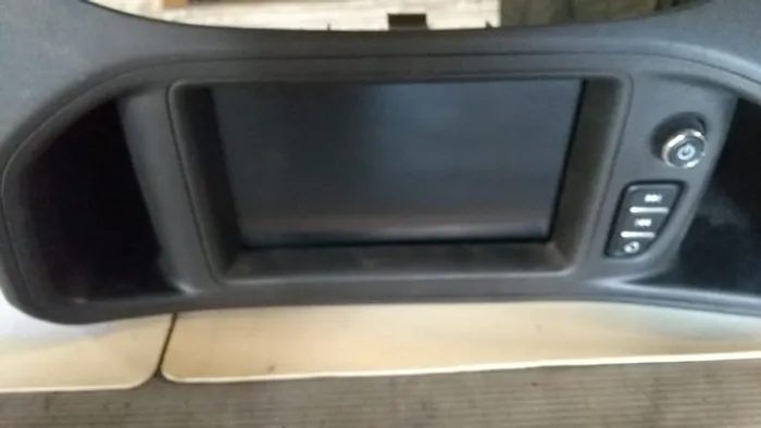 Multimídia MyLink GM Onix/Prisma com moldura.