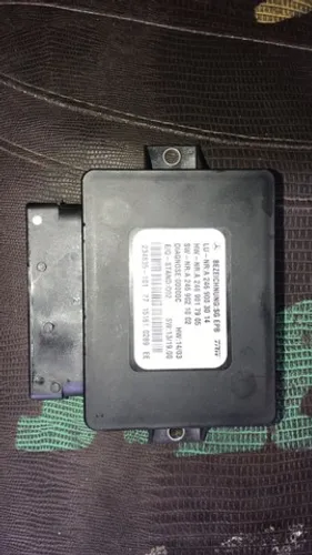 Módulo de freio de mão Mercedes gla 200 2016 1.6 