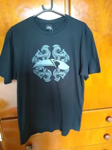 camiseta Tropical Brasil, camisetas surf, camiseta marca de surf, camisa Tropical Brasil