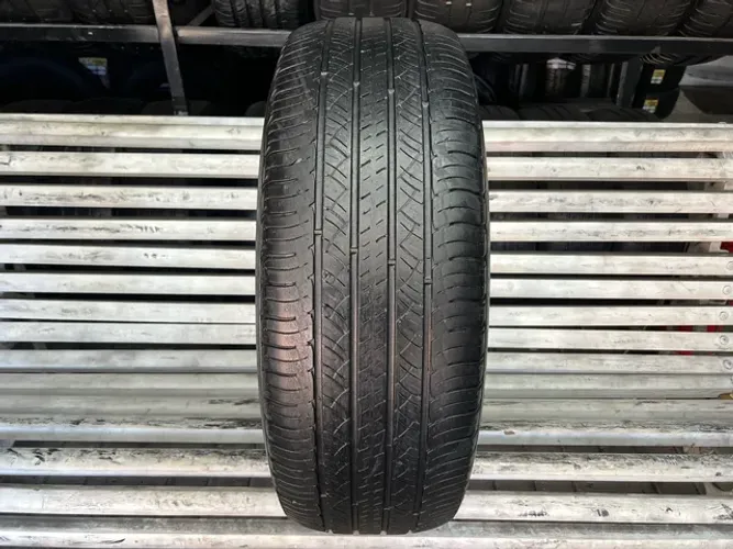 Pneu 215/65/16 Michelin Latitude Tour HP / Pneu 215/65R16 R$230,00