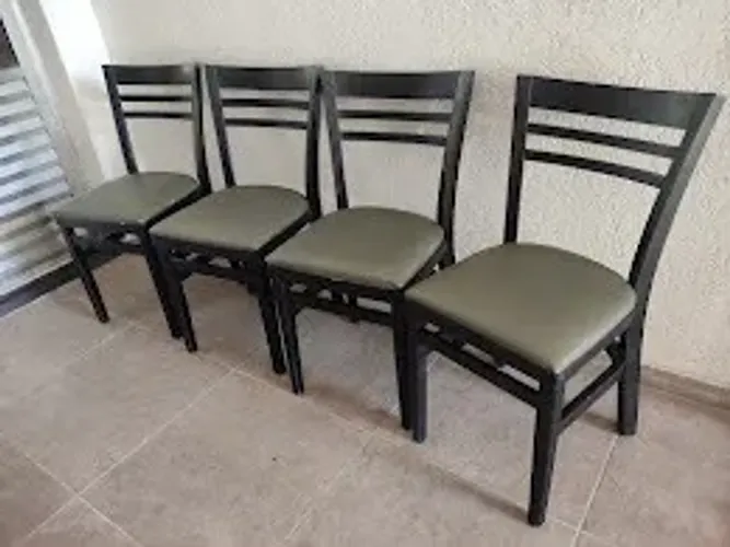 Kit 4 Cadeiras Madeira Pretas Estofada Verde Oliva Confortáveis