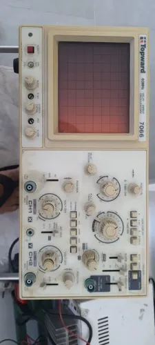 Osciloscópio Topward 60Mhz, dois canais, usado no estado