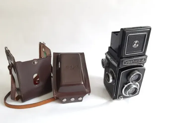 Câmera analógica Yashica modelo A