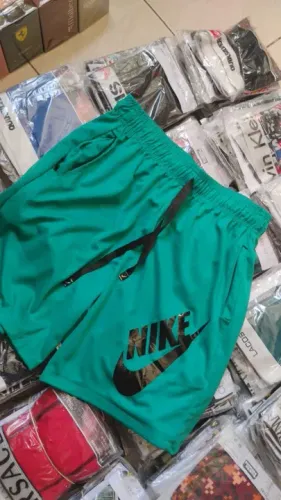 Aparti de 4 shorts sai a 25$cada