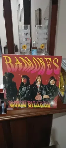 Ramones - Mondo Bizarro vinil lacrado importado