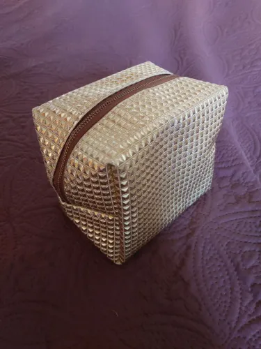 Necessaire