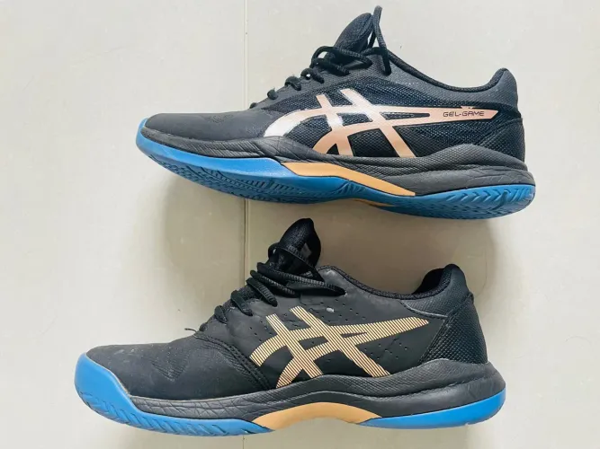 Tênis Asics azul 38