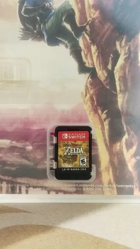 The Legend of Zelda: Breath of the Wild - Nintendo Switch
