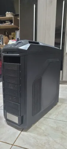 Gabinete storm trooper Cooler Master