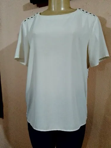 Blusa crepe seda bege clarinho Tam 40 leve transparência