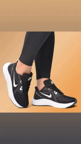 Tênis Nike de Corrida - Novo 