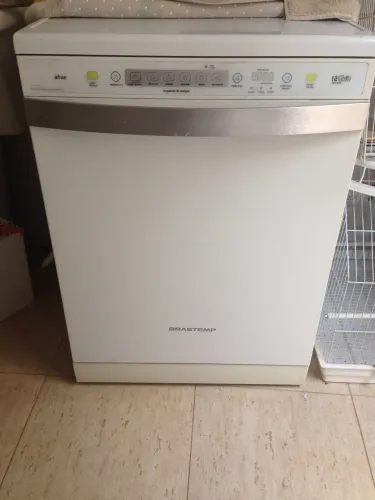 Máquina de Lavar Louças Brastemp Active 12 serviços