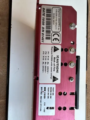 Digimod Powersoft 3000 PFC SU 115-230 ( +15/-15%) V ~