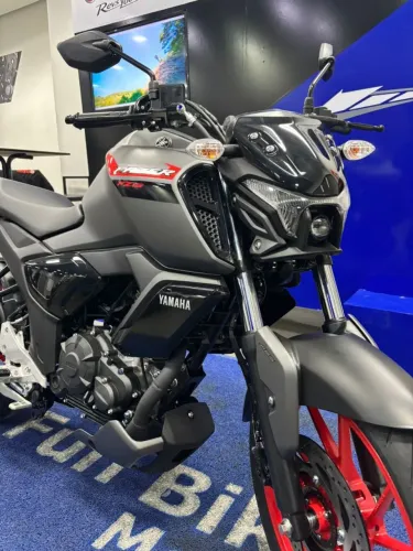 FZ15 - MOTO PRONTA ENTREGA - APROVAÇÃO ONLINE - SEM ENTRADA + BRINDE