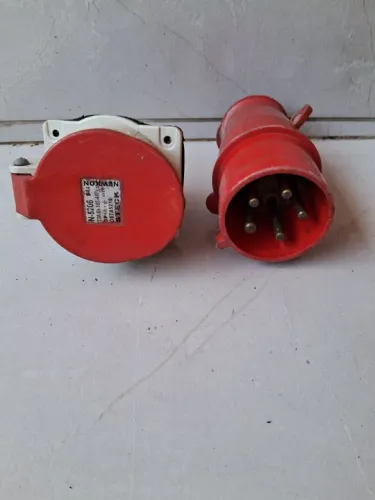 Conector Industrial 3P+N+T steck