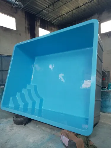 Piscina de fibra 