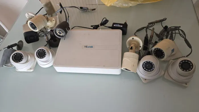 DVR 16 CANAIS E 8 CÂMERAS. 