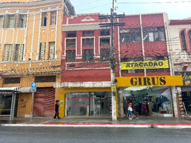Oportunidade! Alugo Loja no Centro com 180m² + 2 Andares de 200m² - R$ 6.000,00