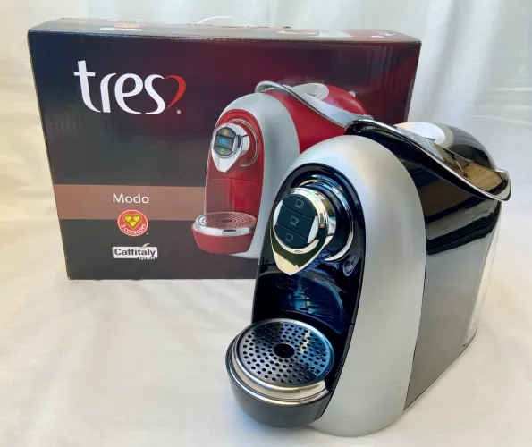 Cafeteira TRES - 3 Corações (Máquina de Café de Cápsulas)