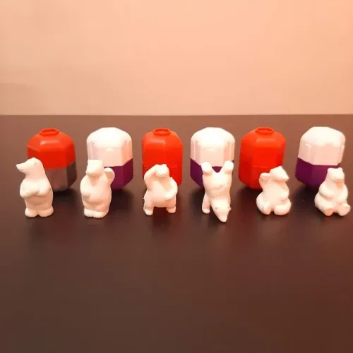 Coleção Minimania Coca-Cola com 6 Borrachas de Lápis de Urso Polar com Cápsula