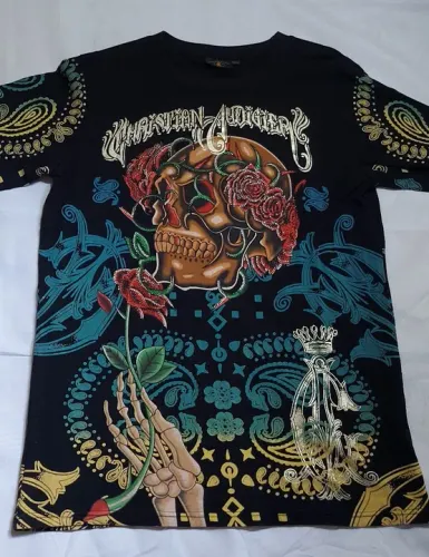 Camiseta Christian Audigier - Caveira e Flores