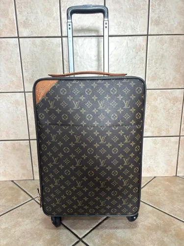 Mala de Bordo Louis Vuitton Monograma - Luxo / Primeira Linha