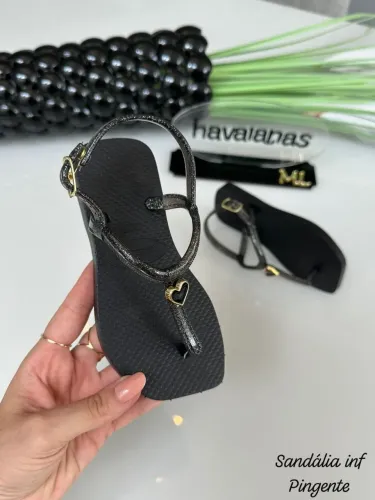 Sandália Infantil Havaianas com Pingente de Coração