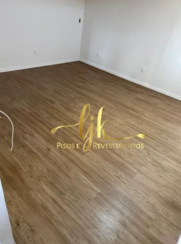 PISO VINILICO 